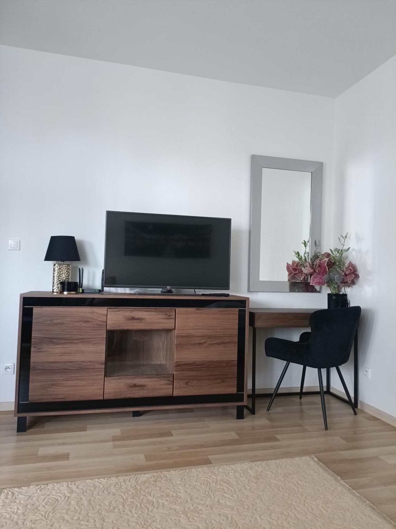 Apartament Paderewskiego 1 Zielonka  Buitenkant foto